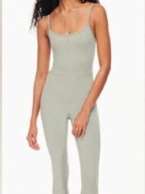 Aritzia Wilfred Divinity Jumpsuit Bodysuit Leggings Cami Scoop Back Sage Green